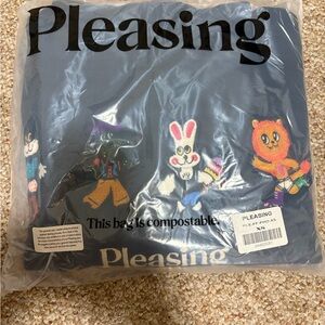 Pleasing Graphic Sweatshirt